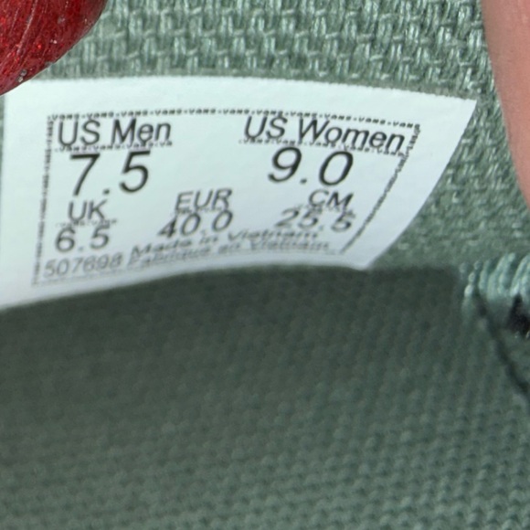 NEW VANS MONO SAGE GREEN CANVAS SLIP ON SNEAKERS 
SZ M 7.5 W 9 - Picture 10 of 10